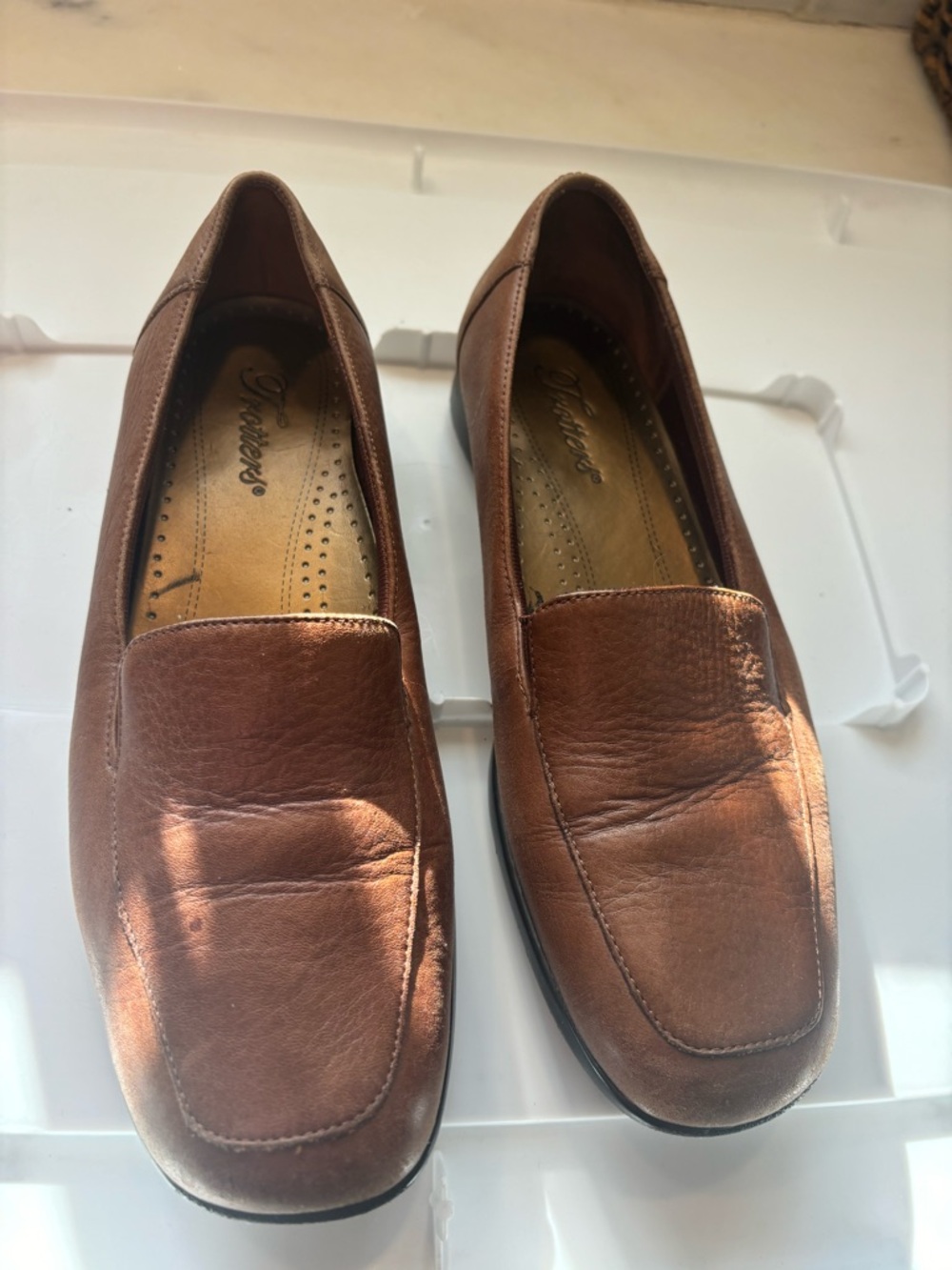 Brown Leather Slip-On Loafers Size 8